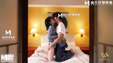 【麻豆传媒】ph-179 风流韵事集高中恋欲再续前缘